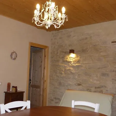 Alloggio per agriturismo Al Respiro Nel Bosco *